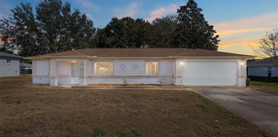 Casa en Ocala, Florida 2 dormitorios, 129.69 m2 № 1631349