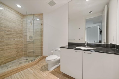 Condominio en venta en Sunny Isles Beach, Florida, 2 dormitorios № 1863507 - foto 25