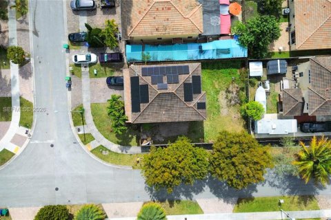 Casa en venta en Homestead, Florida, 5 dormitorios, 199.37 m2 № 2031817 - foto 12