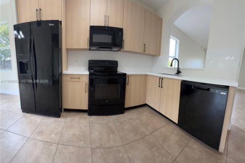 Casa en venta en Homestead, Florida, 5 dormitorios, 199.37 m2 № 2031817 - foto 15