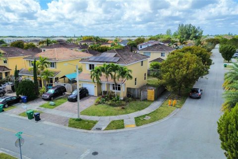 Casa en venta en Homestead, Florida, 5 dormitorios, 199.37 m2 № 2031817 - foto 11