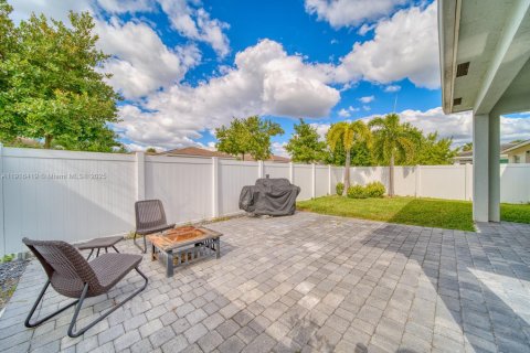 Купить виллу или дом в Дирфилд-Бич, Флорида 4 спальни, 202.43м2, № 1972020 - фото 28