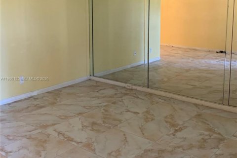 Снять в аренду кондоминиум в Пемброк-Пайнс, Флорида 1 спальня, 63.64м2, № 2046391 - фото 4