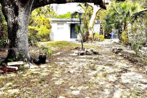 Propiedad comercial en venta en Miami, Florida, 292.74 m2 № 1712104 - foto 11