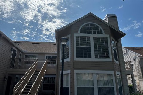 Condo in Altamonte Springs, Florida, 2 bedrooms  № 1757743 - photo 1