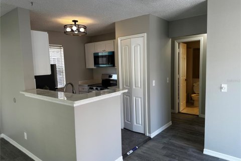Condo in Altamonte Springs, Florida, 2 bedrooms  № 1757743 - photo 11
