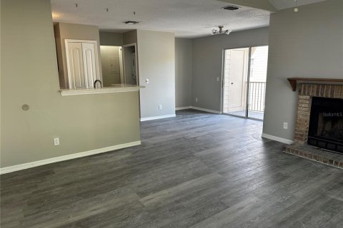 Condo in Altamonte Springs, Florida, 2 bedrooms  № 1757743 - photo 10