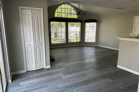 Condo in Altamonte Springs, Florida, 2 bedrooms  № 1757743 - photo 4