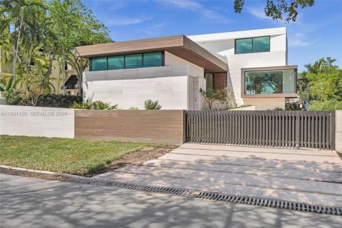 Villa ou maison à vendre à Miami Beach, Floride: 5 chambres, 473.24 m2 № 2057442 - photo 17