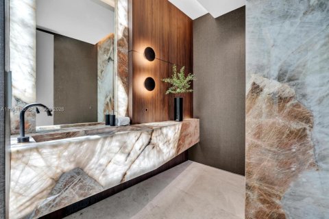 Villa ou maison à vendre à Miami Beach, Floride: 5 chambres, 473.24 m2 № 2057442 - photo 3