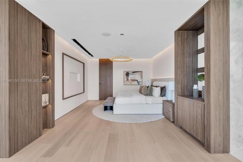 Villa ou maison à vendre à Miami Beach, Floride: 5 chambres, 473.24 m2 № 2057442 - photo 11