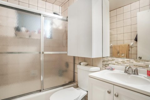 Купить виллу или дом в Тамарак, Флорида 1 комната, 93.09м2, № 2245427 - фото 7