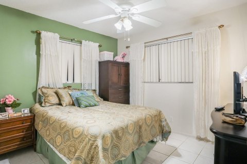 Купить виллу или дом в Тамарак, Флорида 1 комната, 93.09м2, № 2245427 - фото 5
