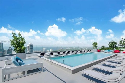 Condominio en alquiler en Miami, Florida, 1 dormitorio, 70.23 m2 № 2026312 - foto 17