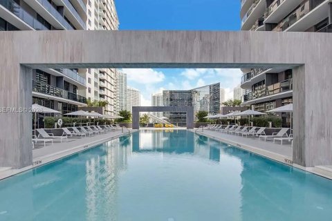 Condominio en alquiler en Miami, Florida, 1 dormitorio, 70.23 m2 № 2026312 - foto 9