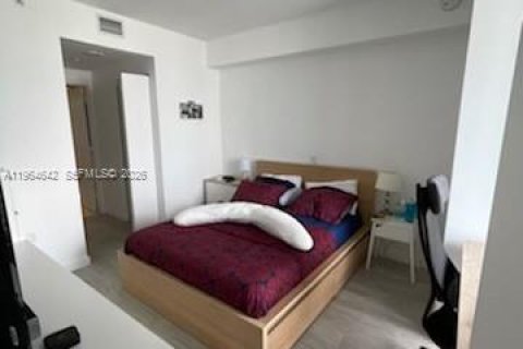Condominio en alquiler en Miami, Florida, 1 dormitorio, 70.23 m2 № 2026312 - foto 6