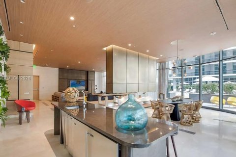 Condominio en alquiler en Miami, Florida, 1 dormitorio, 70.23 m2 № 2026312 - foto 12