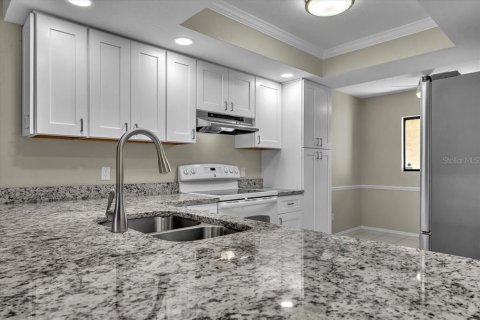 Copropriété à vendre à Cape Coral, Floride: 2 chambres, 104.42 m2 № 2324126 - photo 14
