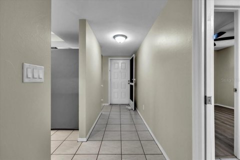 Copropriété à vendre à Cape Coral, Floride: 2 chambres, 104.42 m2 № 2324126 - photo 9