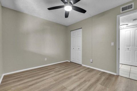 Copropriété à vendre à Cape Coral, Floride: 2 chambres, 104.42 m2 № 2324126 - photo 30