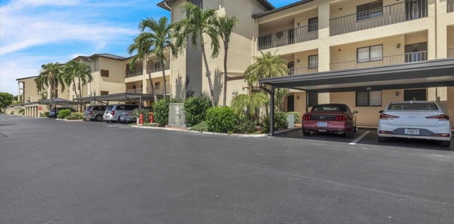 Condo à Cape Coral, Floride, 2 chambres № 2324126