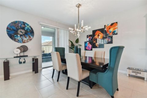 House in Wesley Chapel, Florida 5 bedrooms, 265.79 sq.m. № 1251631 - photo 18
