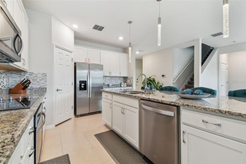 House in Wesley Chapel, Florida 5 bedrooms, 265.79 sq.m. № 1251631 - photo 17