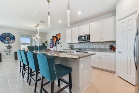 House in Wesley Chapel, Florida 5 bedrooms, 265.79 sq.m. № 1251631 - photo 10