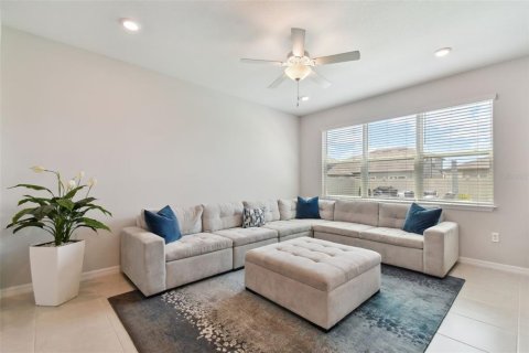 House in Wesley Chapel, Florida 5 bedrooms, 265.79 sq.m. № 1251631 - photo 24