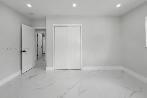 Villa ou maison à vendre à Plantation, Floride: 4 chambres, 184.04 m2 № 2407579 - photo 12