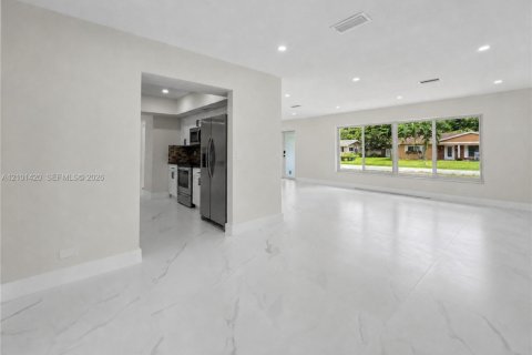 Villa ou maison à vendre à Plantation, Floride: 4 chambres, 184.04 m2 № 2407579 - photo 16