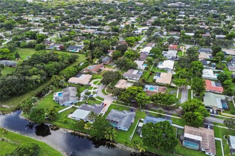 Villa ou maison à vendre à Plantation, Floride: 4 chambres, 184.04 m2 № 2407579 - photo 25