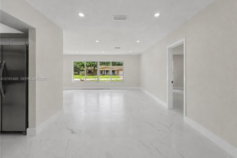 Villa ou maison à vendre à Plantation, Floride: 4 chambres, 184.04 m2 № 2407579 - photo 17