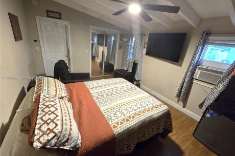 Casa en venta en Pembroke Pines, Florida, 3 dormitorios, 142.14 m2 № 2035673 - foto 17