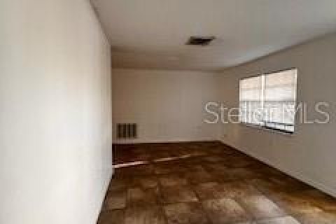 Casa en alquiler en Port Richey, Florida, 3 dormitorios, 95.88 m2 № 1821195 - foto 11