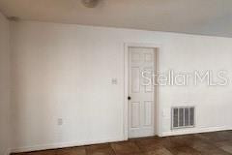 Casa en alquiler en Port Richey, Florida, 3 dormitorios, 95.88 m2 № 1821195 - foto 13