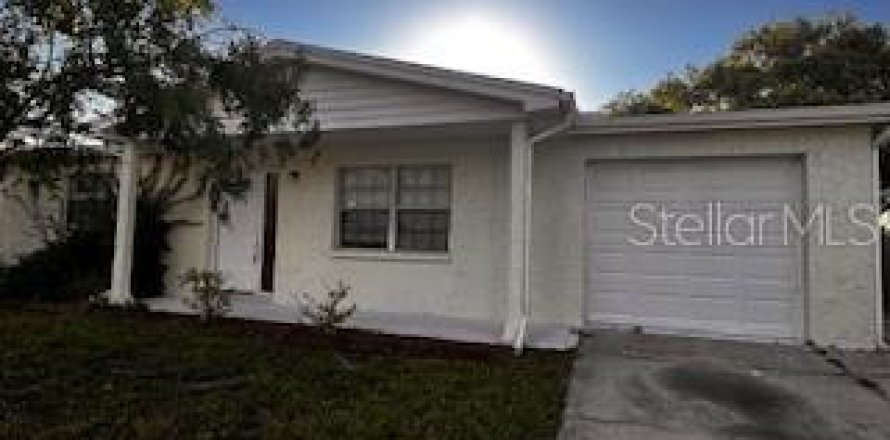 Villa ou maison à Port Richey, Floride 3 chambres, 95.88 m2 № 1821195