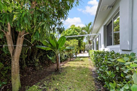 Купить виллу или дом в Майами, Флорида 3 спальни, 159.98м2, № 1952405 - фото 22