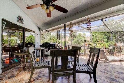 Villa ou maison à vendre à Plant City, Floride: 4 chambres, 188.31 m2 № 1916334 - photo 4