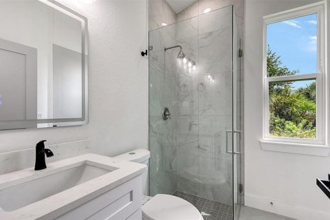 Villa ou maison à vendre à Port Charlotte, Floride: 4 chambres, 224.17 m2 № 2408905 - photo 18
