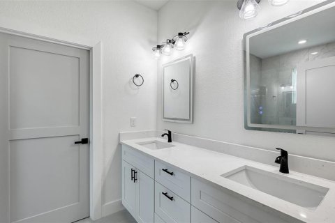 Villa ou maison à vendre à Port Charlotte, Floride: 4 chambres, 224.17 m2 № 2408905 - photo 14