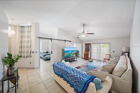 Casa en venta en Bradenton, Florida, 2 dormitorios, 127.09 m2 № 2387582 - foto 8