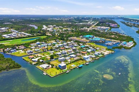 Купить виллу или дом в Энглвуд, Флорида 14 комнат, 241.17м2, № 2151485 - фото 5