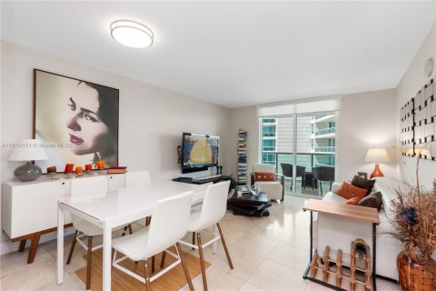 Condominio en venta en Miami, Florida, 1 dormitorio, 73.49 m2 № 1784236 - foto 8