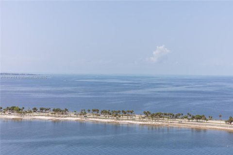 Condominio en venta en Miami, Florida, 1 dormitorio, 73.49 m2 № 1784236 - foto 1