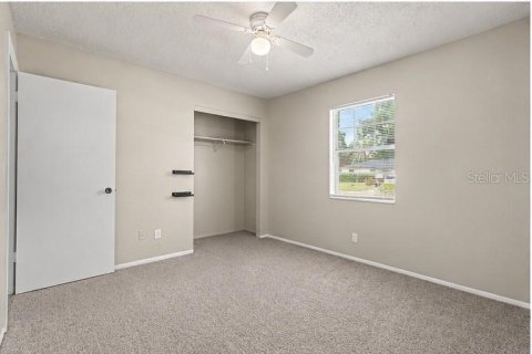 House in Tampa, Florida 3 bedrooms, 90.58 sq.m. № 2239281 - photo 16