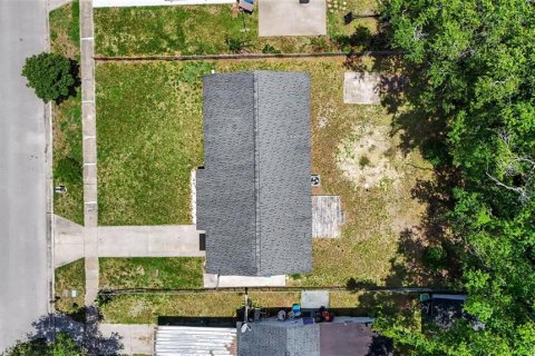 House in Tampa, Florida 3 bedrooms, 90.58 sq.m. № 2239281 - photo 23
