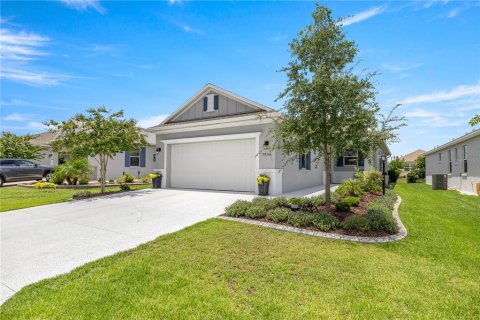 House in Ocala, Florida 2 bedrooms, 136.47 sq.m. № 1835932 - photo 1