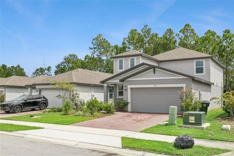 House in Daytona Beach, Florida 4 bedrooms, 219.25 sq.m. № 2391734 - photo 3