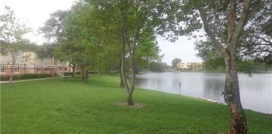 Condo à Hollywood, Floride, 1 chambre № 1883862